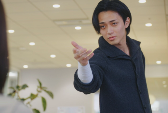 気になる成田（小関裕太）と昴（永瀬廉）の関係…【恋ムズ】