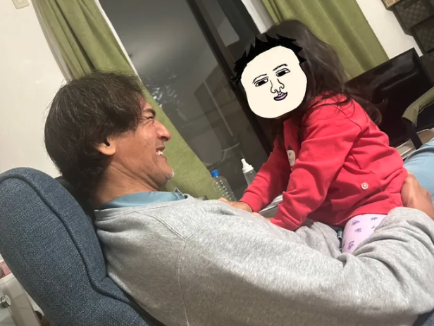 2歳の女の子の父、本並健治。家中にどんどん増えていく「消せない宝物」って？